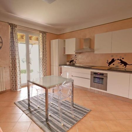 Casa Vacanze Al Capriano Appartamento Lampone Cantello Zewnętrze zdjęcie