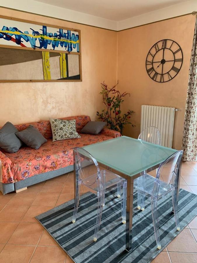 Casa Vacanze Al Capriano Appartamento Lampone Cantello Zewnętrze zdjęcie