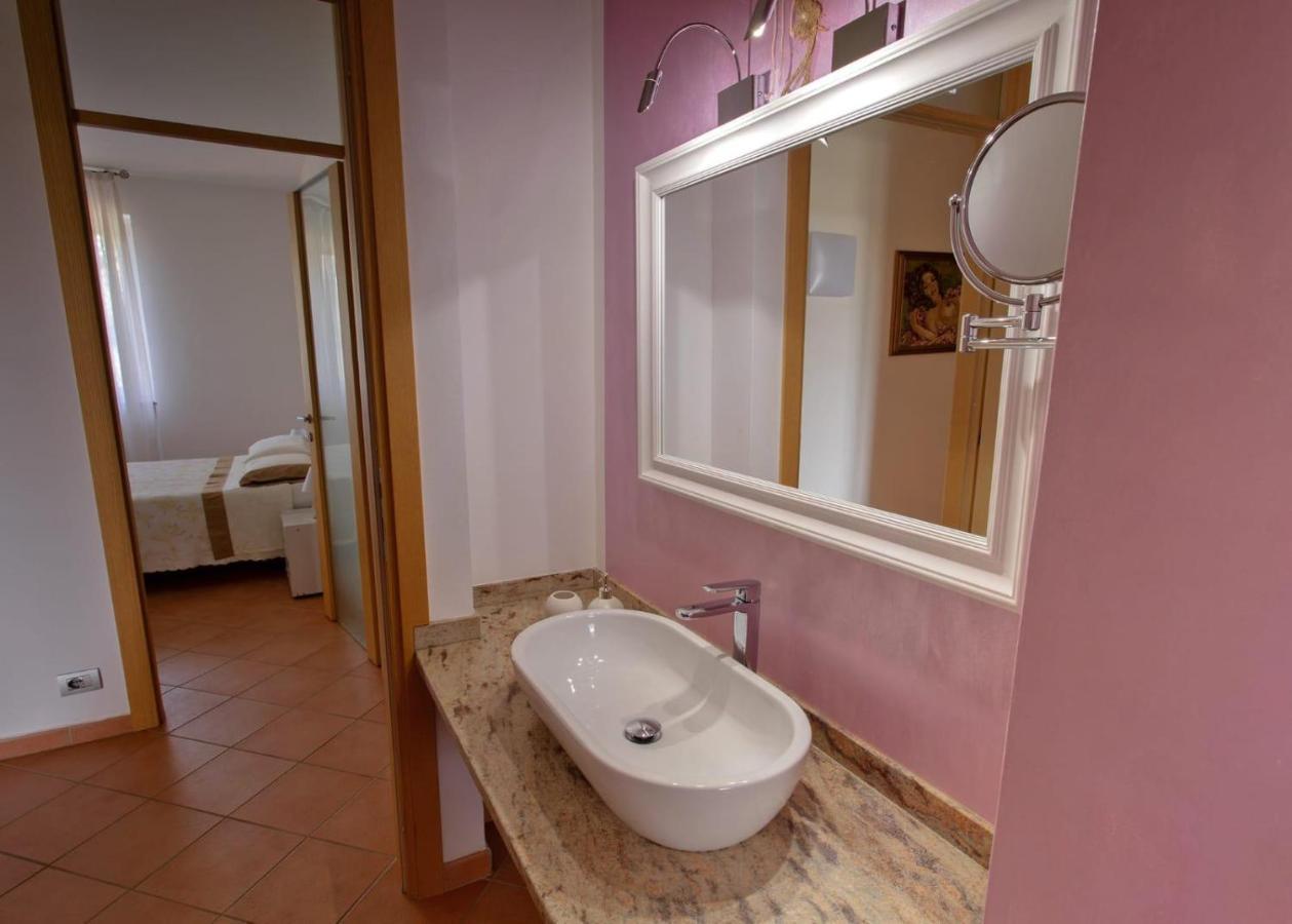 Casa Vacanze Al Capriano Appartamento Lampone Cantello Zewnętrze zdjęcie