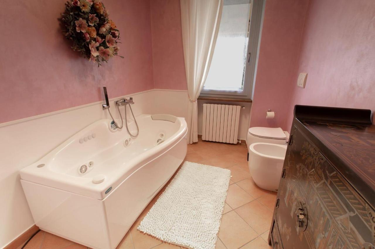 Casa Vacanze Al Capriano Appartamento Lampone Cantello Zewnętrze zdjęcie