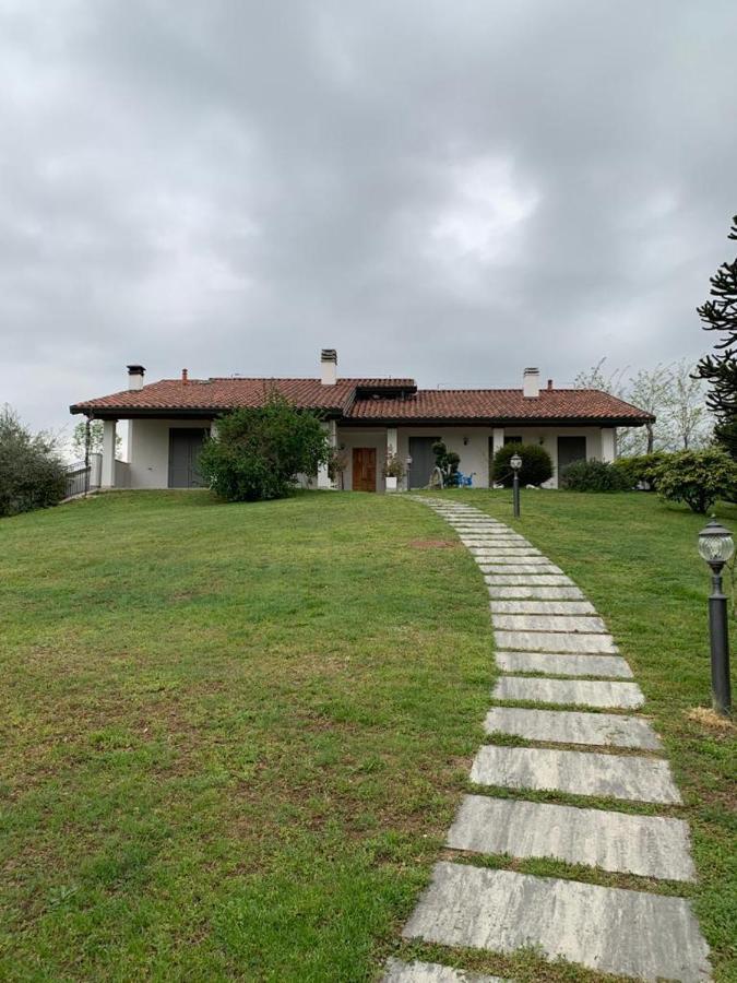 Casa Vacanze Al Capriano Appartamento Lampone Cantello Zewnętrze zdjęcie
